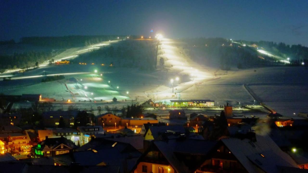 Quartier12 "Ski In & Bike Out" - Fewo Berg Willingen  Extérieur photo